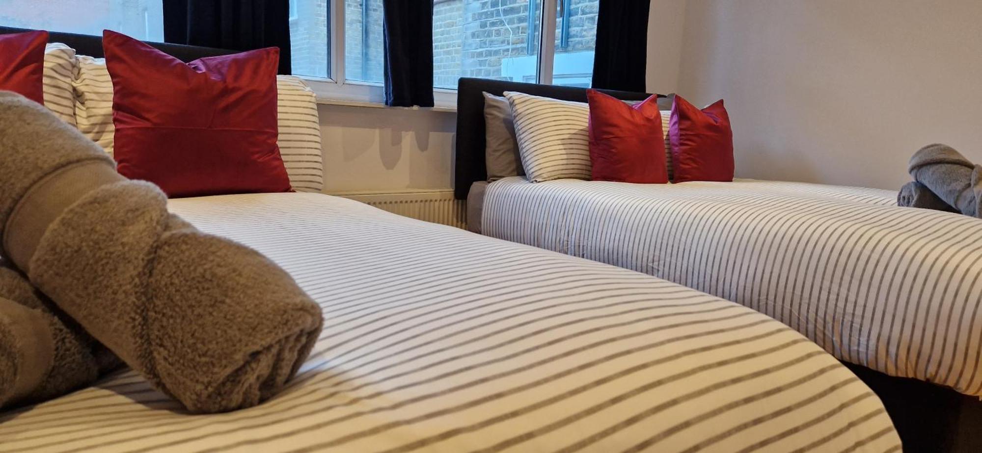 The Copper Fields Apartment ลอนดอน ภายนอก รูปภาพ